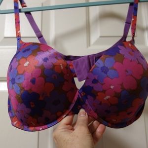 Victoria's Secret Biofit Demi Uplift Bra